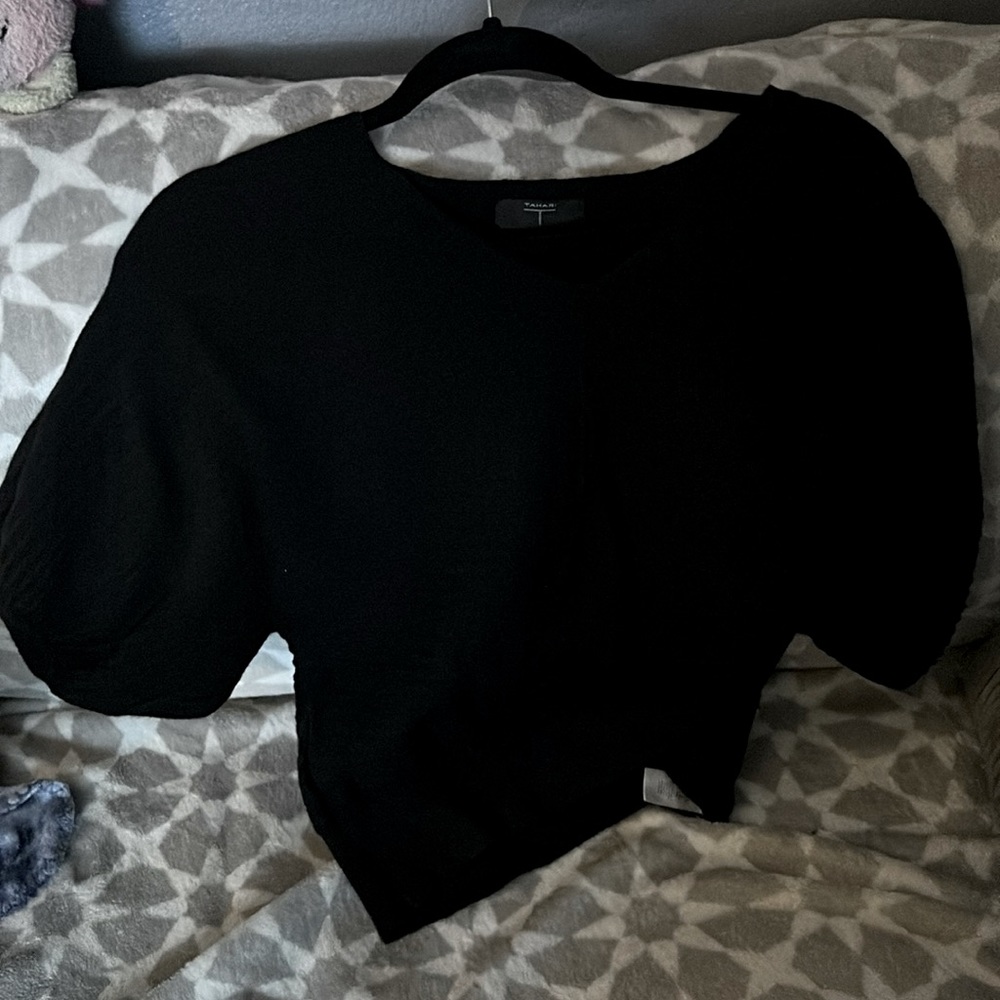 Tahari short sleeve soft sweater